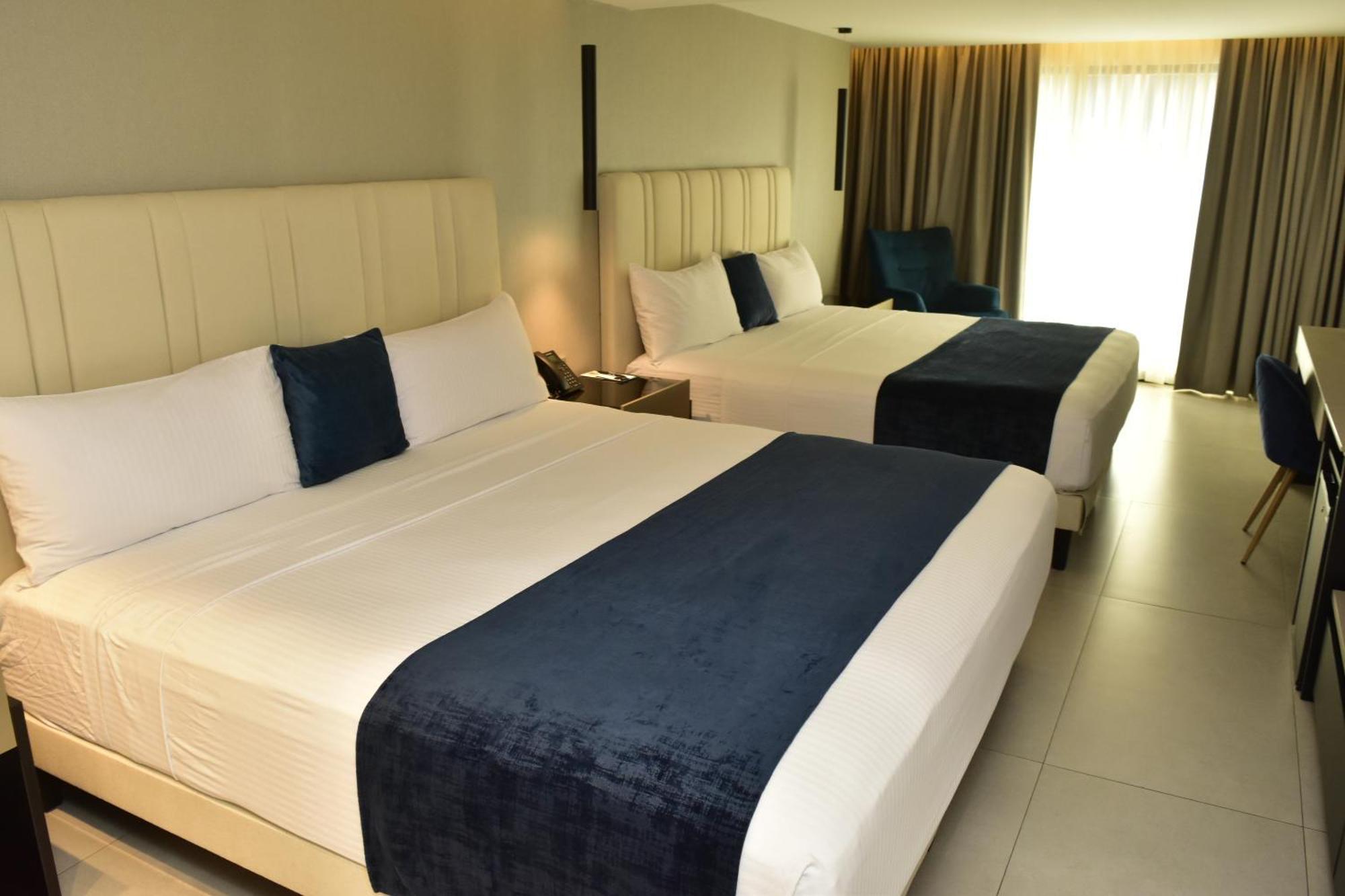 Hotel Veuxor Machala Exteriör bild